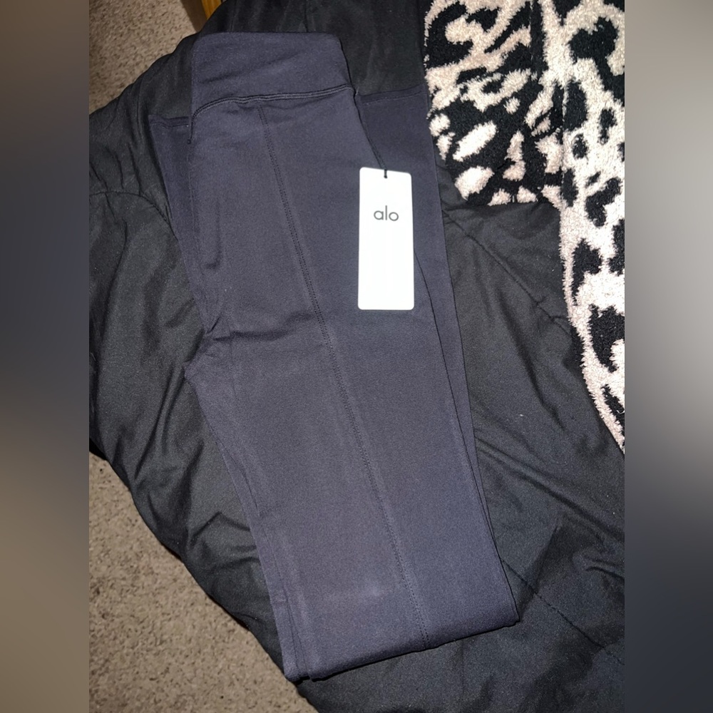 Alo Yoga Airbrush High Waist Kick Back Flare Legging